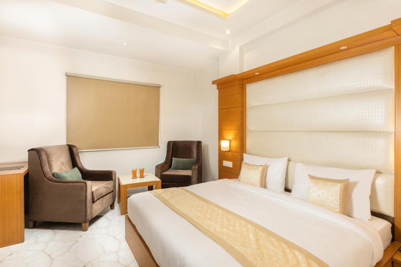 Hotel Delhi 37 By Star Group Near Delhi Airport 뉴델리 외부 사진