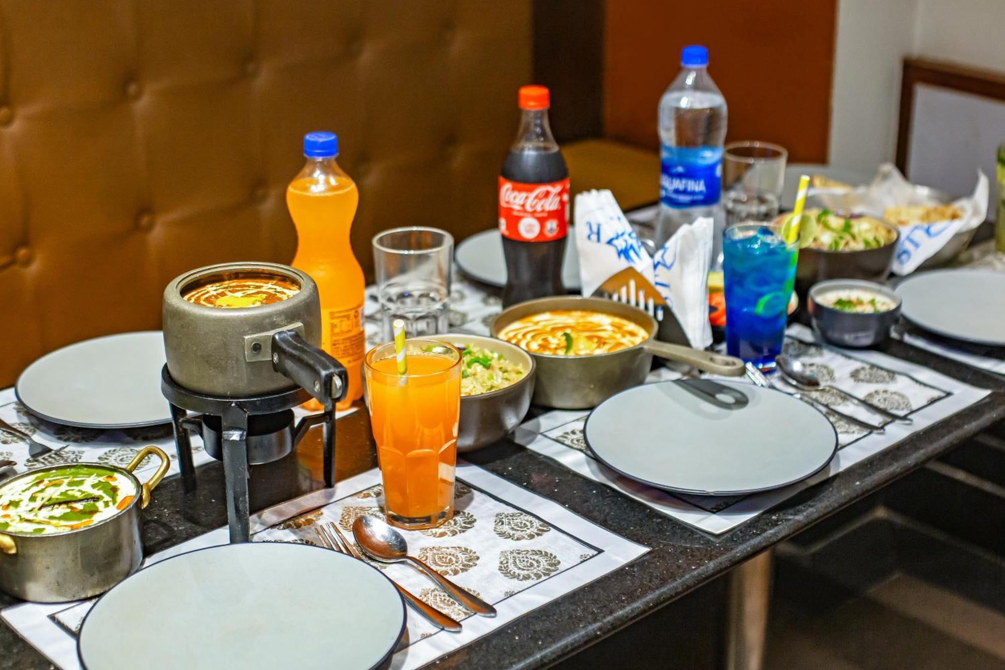 Hotel Delhi 37 By Star Group Near Delhi Airport 뉴델리 외부 사진