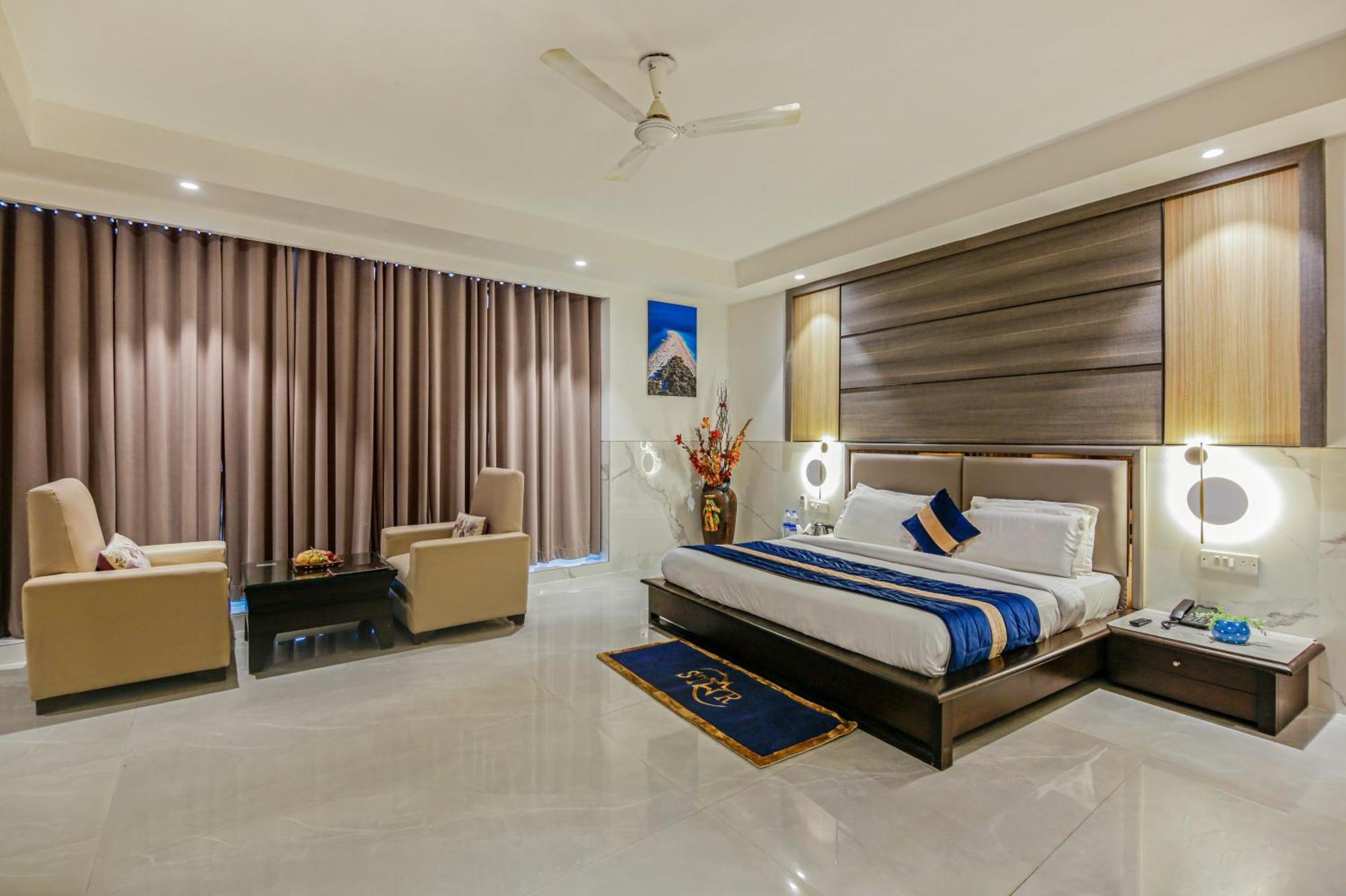 Hotel Delhi 37 By Star Group Near Delhi Airport 뉴델리 외부 사진