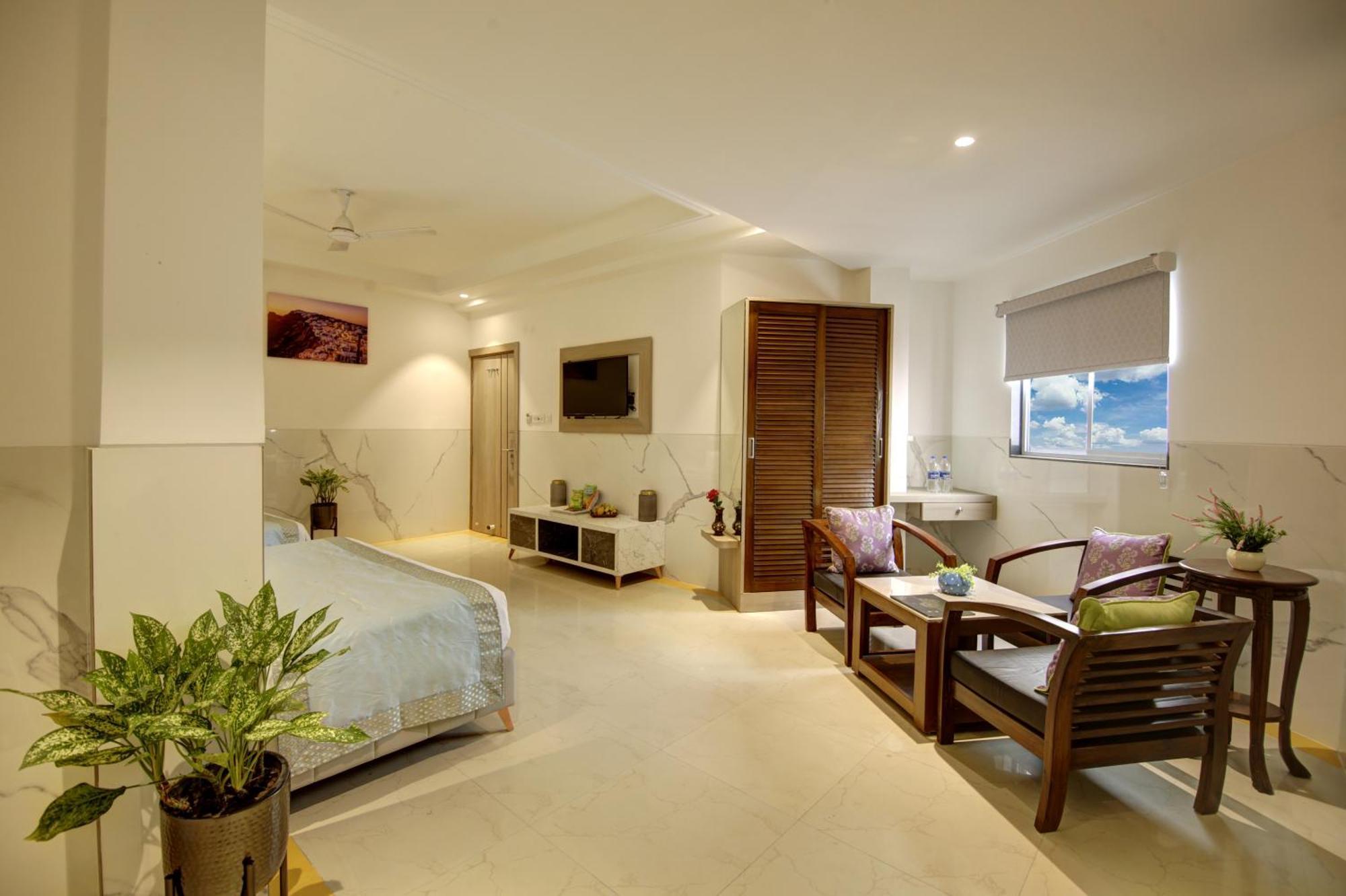 Hotel Delhi 37 By Star Group Near Delhi Airport 뉴델리 외부 사진