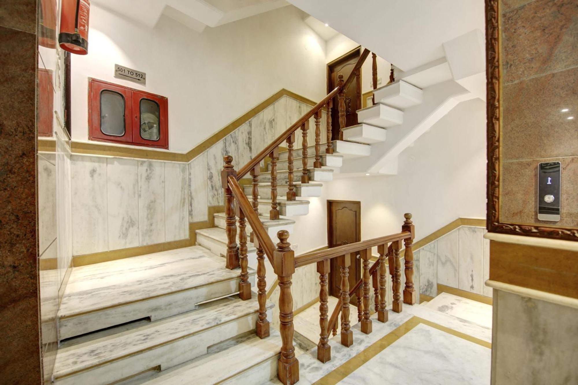Hotel Delhi 37 By Star Group Near Delhi Airport 뉴델리 외부 사진