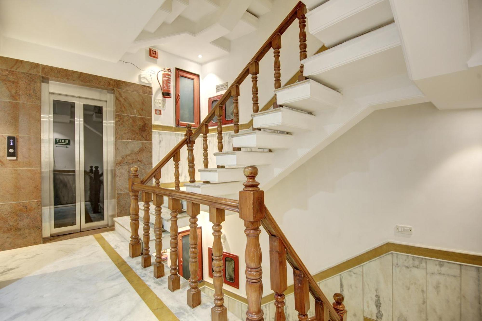 Hotel Delhi 37 By Star Group Near Delhi Airport 뉴델리 외부 사진
