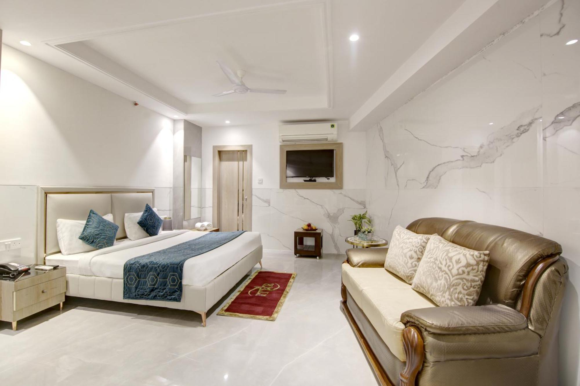 Hotel Delhi 37 By Star Group Near Delhi Airport 뉴델리 외부 사진