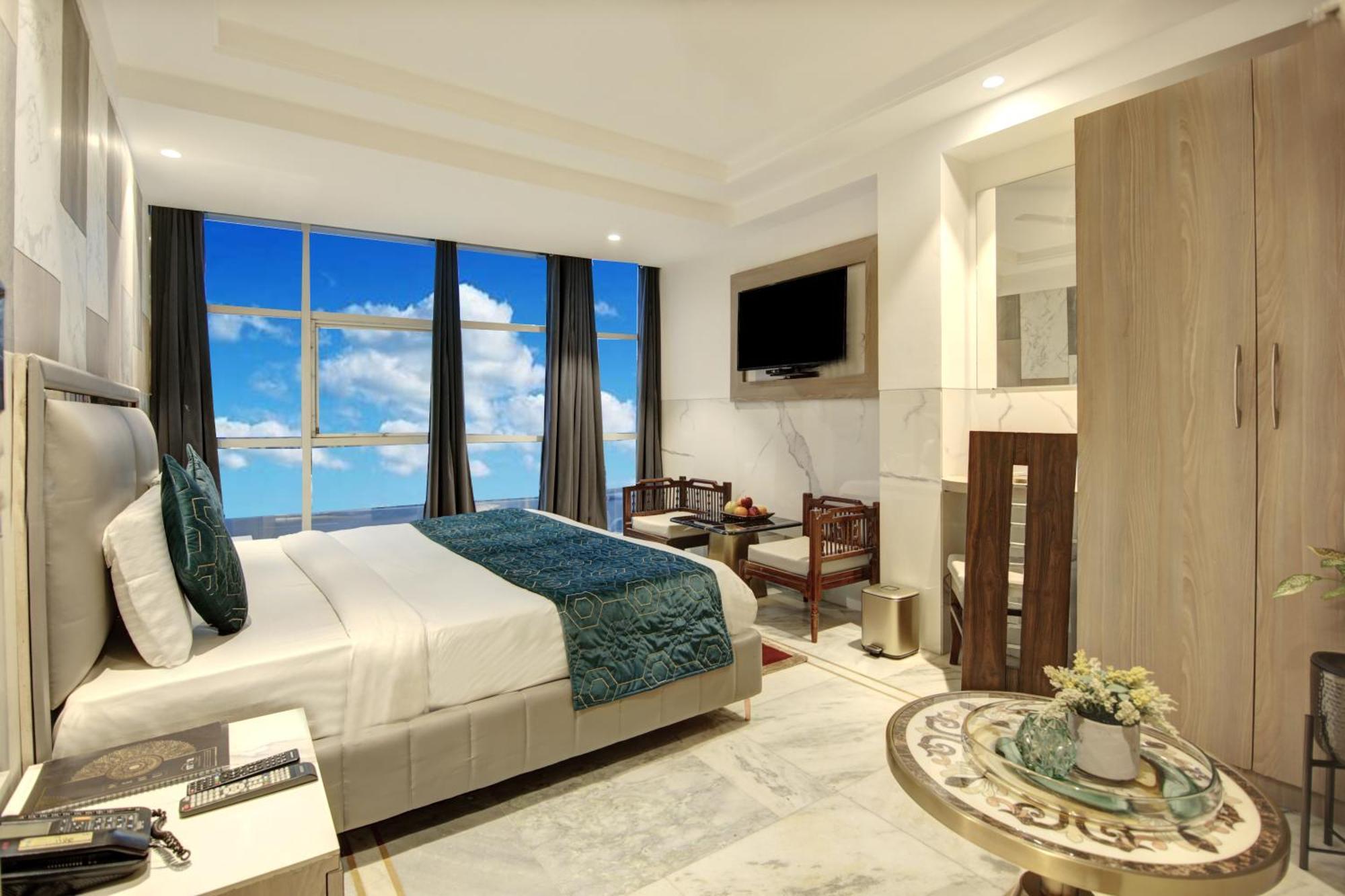 Hotel Delhi 37 By Star Group Near Delhi Airport 뉴델리 외부 사진